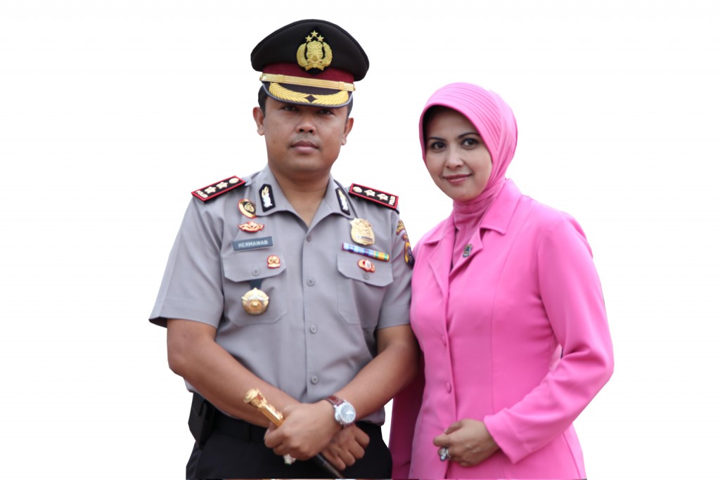 KAPOLRESTA BESERTA IBU